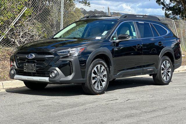 Photo of 2024 Crystal Black Silica Subaru Outback