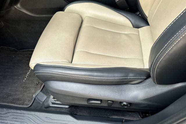 Photo of 2024 Crystal Black Silica Subaru Outback