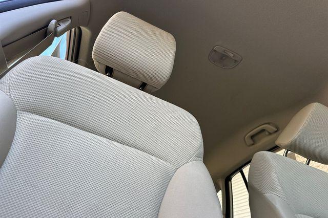 Photo of 2016 Crystal White Pearl Subaru Impreza