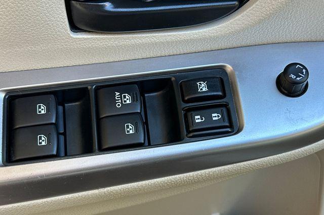 Photo of 2016 Crystal White Pearl Subaru Impreza