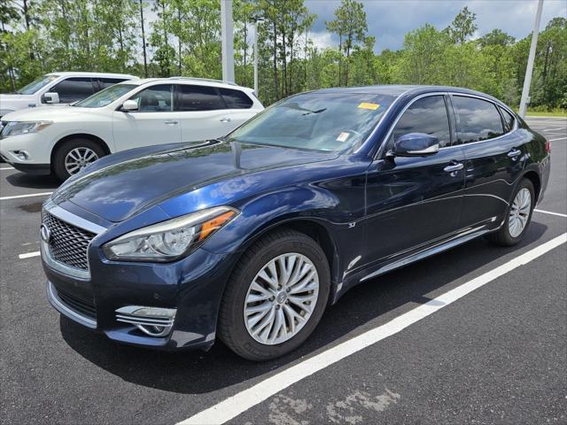 2015 Infiniti Q70L