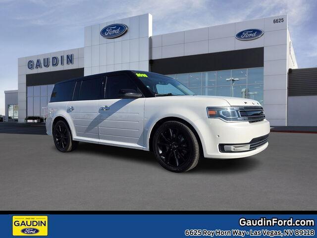 Photo of 2016 White Platinum Clearcoat Ford Flex