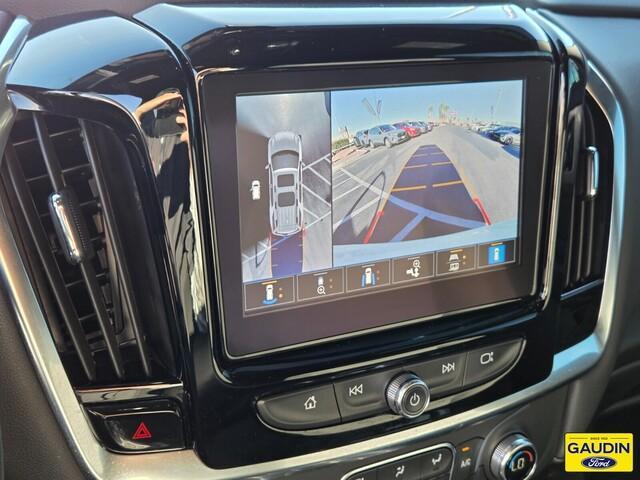 Photo of 2023 Summit White Chevrolet Traverse