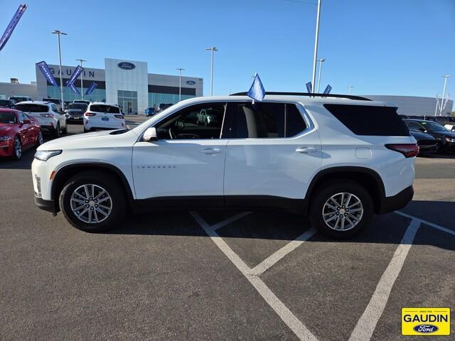 Photo of 2023 Summit White Chevrolet Traverse