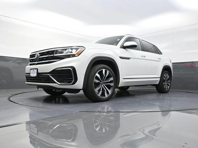 Photo of 2020 Pure White Volkswagen Atlas Cross Sport