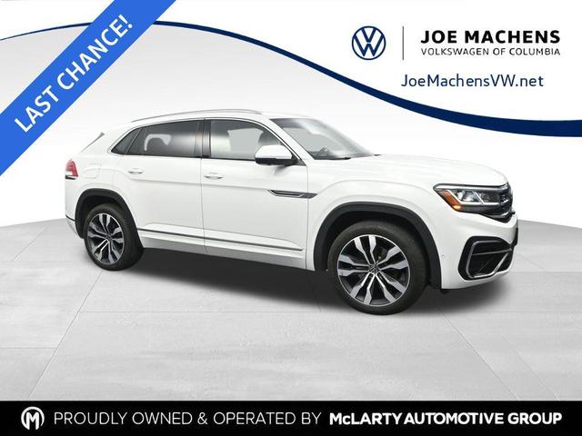 Photo of 2020 Pure White Volkswagen Atlas Cross Sport