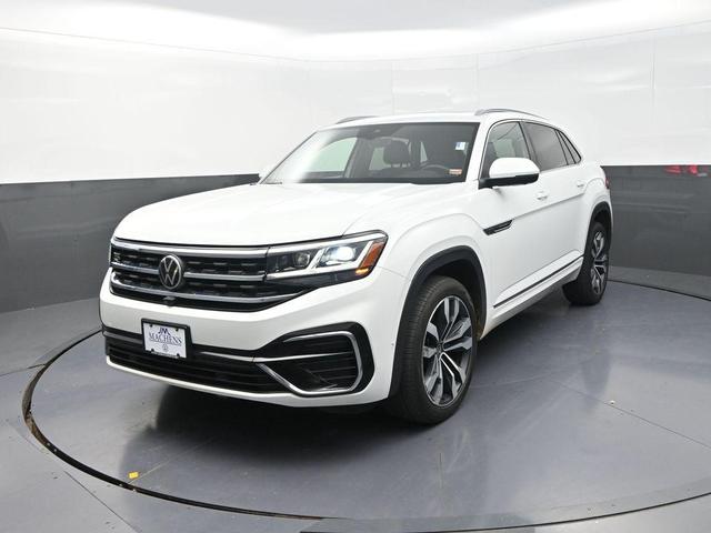 Photo of 2020 Pure White Volkswagen Atlas Cross Sport
