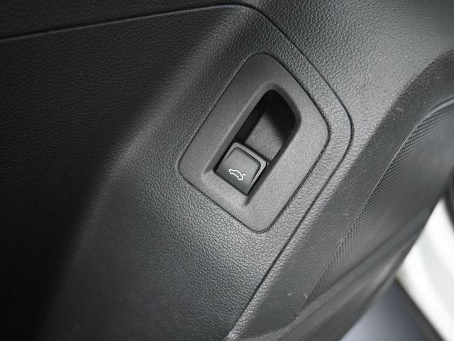 Photo of 2020 Pure White Volkswagen Atlas Cross Sport