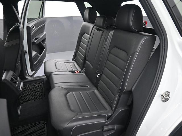 Photo of 2020 Pure White Volkswagen Atlas Cross Sport