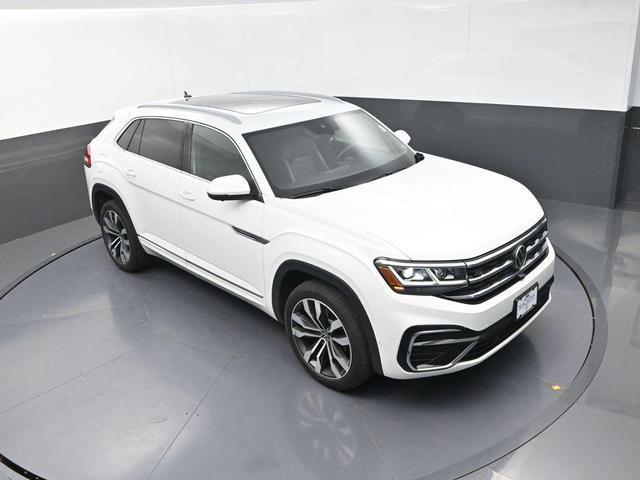 Photo of 2020 Pure White Volkswagen Atlas Cross Sport