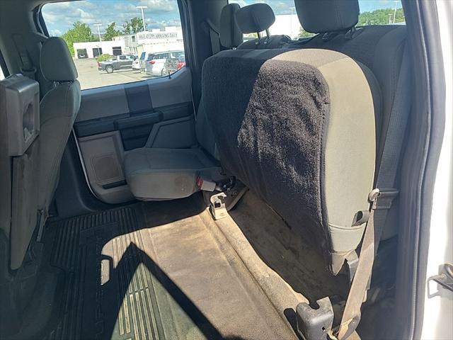 Photo of 2019 Oxford White Ford F-250