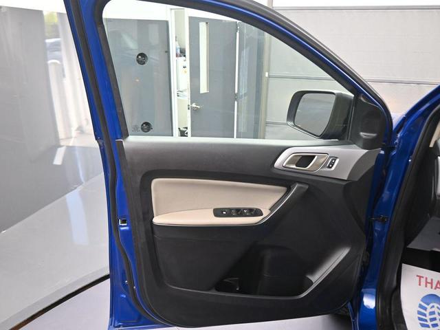 Photo of 2020 Lightning Blue Metallic Ford Ranger