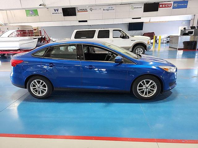 Photo of 2018 Lightning Blue Metallic Ford Focus