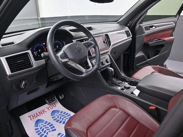 Photo of 2021 Dark Burgundy Volkswagen Atlas Cross Sport