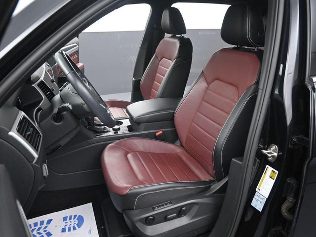 Photo of 2021 Dark Burgundy Volkswagen Atlas Cross Sport