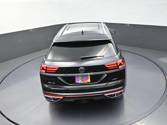 Photo of 2021 Dark Burgundy Volkswagen Atlas Cross Sport