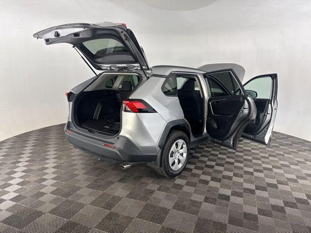 Photo of 2021 Silver Sky Metallic Toyota RAV4
