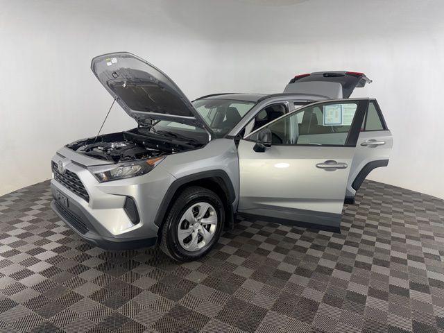 Photo of 2021 Silver Sky Metallic Toyota RAV4
