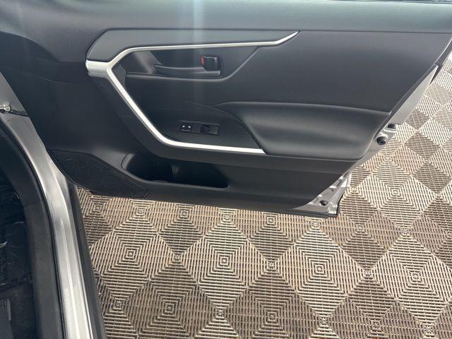 Photo of 2021 Silver Sky Metallic Toyota RAV4
