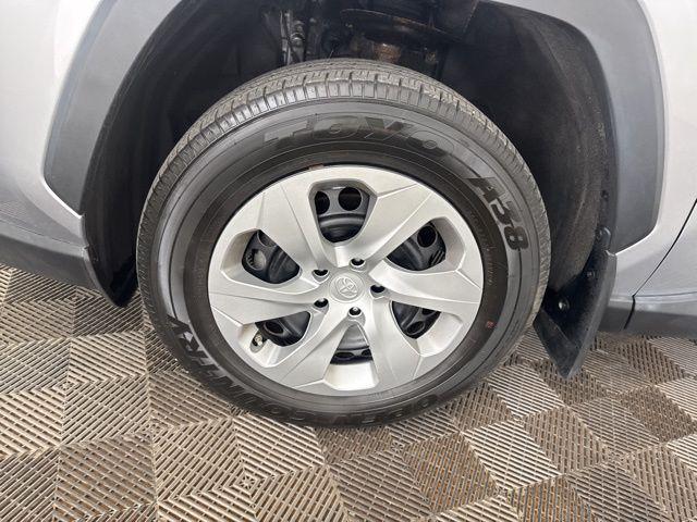 Photo of 2021 Silver Sky Metallic Toyota RAV4