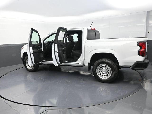Photo of 2023 Summit White Chevrolet Colorado