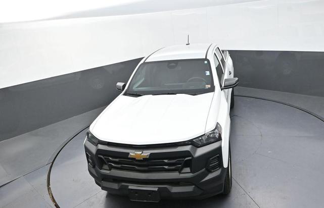 Photo of 2023 Summit White Chevrolet Colorado