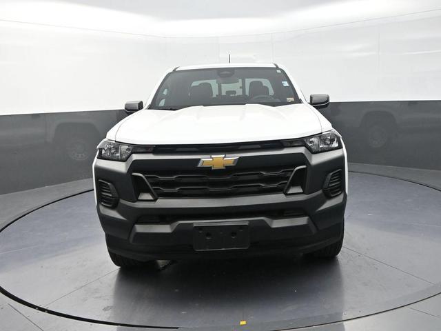 Photo of 2023 Summit White Chevrolet Colorado