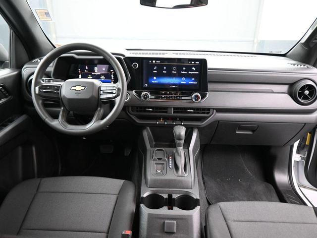 Photo of 2023 Summit White Chevrolet Colorado