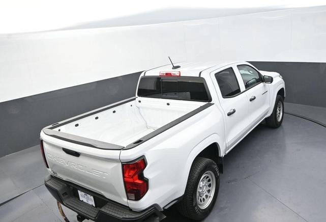 Photo of 2023 Summit White Chevrolet Colorado