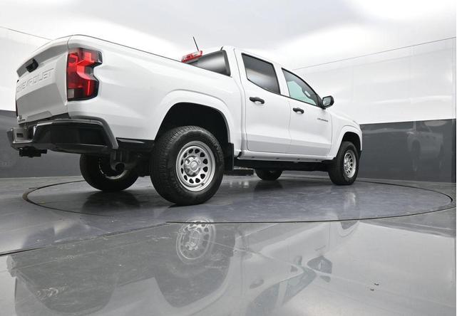 Photo of 2023 Summit White Chevrolet Colorado