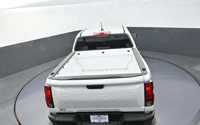 Photo of 2023 Summit White Chevrolet Colorado