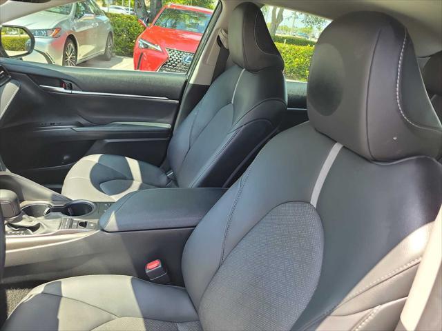 Photo of 2023 Gray Toyota Camry