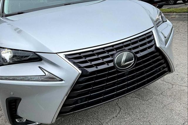 Photo of 2019 Silver Lining Metallic Lexus NX 300