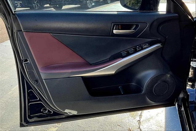 Photo of 2017 Obsidian Lexus IS 200t