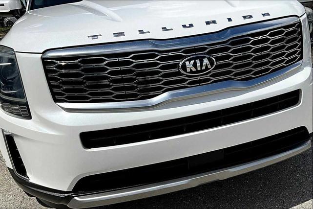 Photo of 2021 Snow White Pearl Kia Telluride