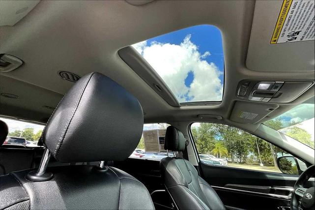 Photo of 2021 Snow White Pearl Kia Telluride
