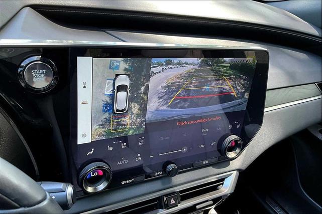 Photo of 2023 Eminent White Pearl Lexus RX 350