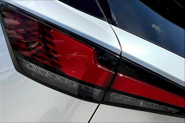 Photo of 2023 Eminent White Pearl Lexus RX 350