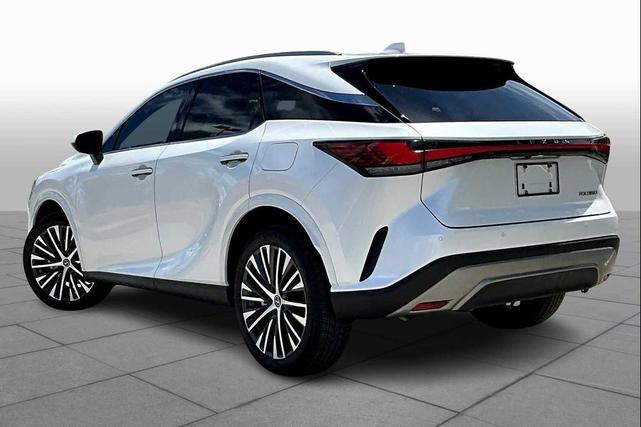 Photo of 2023 Eminent White Pearl Lexus RX 350