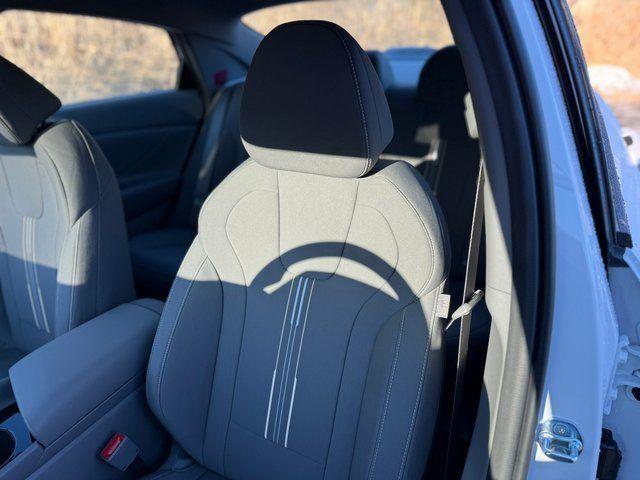 Photo of 2025 White Hyundai ELANTRA HEV