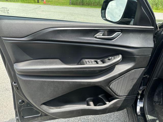 Photo of 2023 Diamond Black Jeep Grand Cherokee