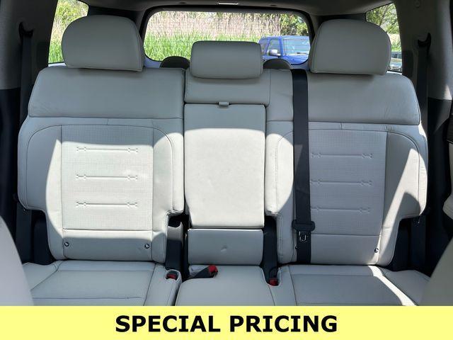 Photo of 2024 Orange Hyundai SANTA FE