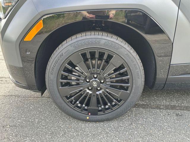Photo of 2025 Gray Matte Hyundai SANTA FE HEV