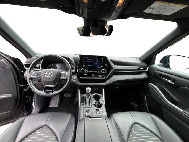 Photo of 2021 -Select- Toyota Highlander