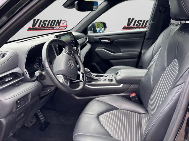 Photo of 2021 -Select- Toyota Highlander