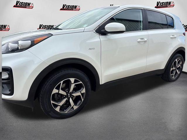 Photo of 2022 Snow White Pearl Kia Sportage
