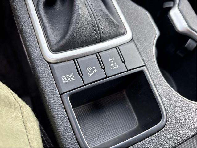 Photo of 2022 Snow White Pearl Kia Sportage