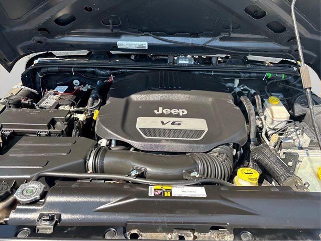 Photo of 2016 Rhino Clearcoat Jeep Wrangler