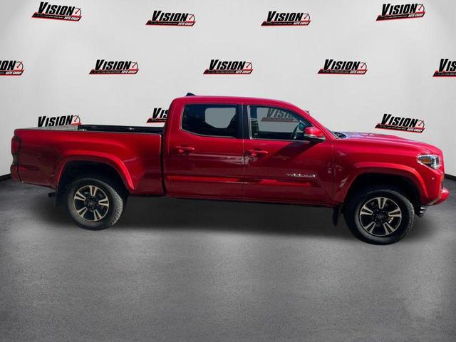 Photo of 2019 Barcelona Red Metallic Toyota Tacoma