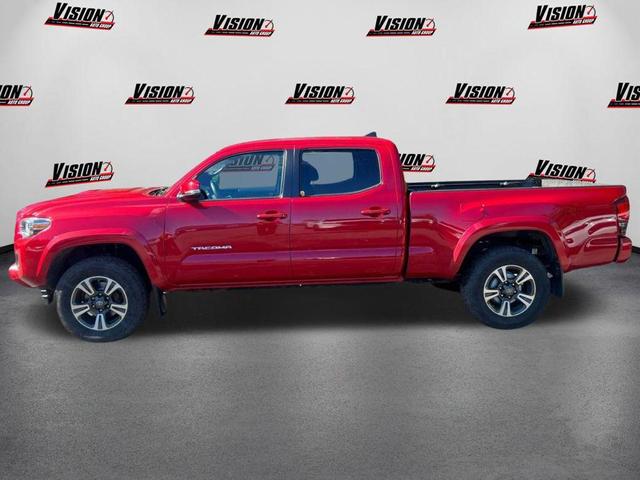 Photo of 2019 Barcelona Red Metallic Toyota Tacoma